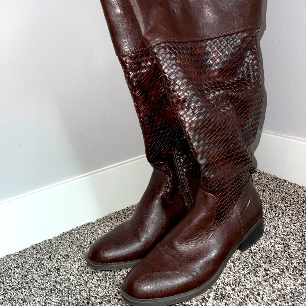 Brown Boots. Size 8.5